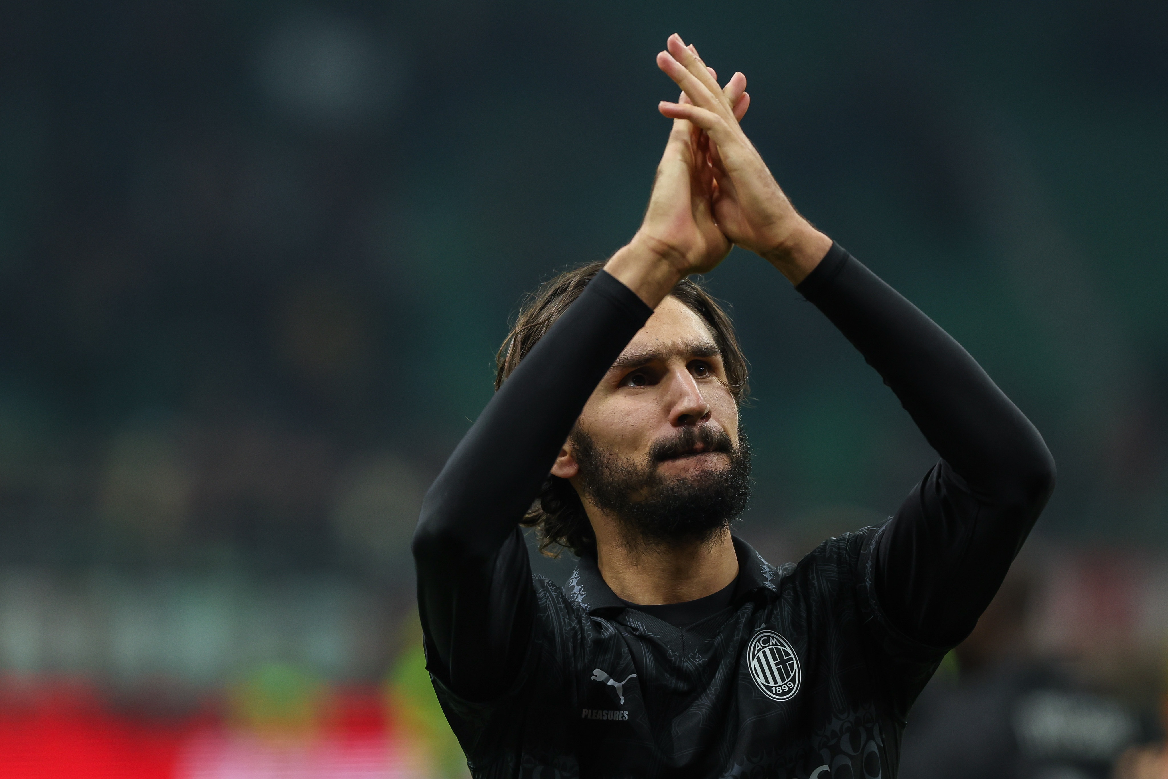 开云体育官方网站-萨索洛全力追逐阿德利但谈判未果,法国与沙特俱乐部同样展开竞争