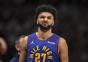 新赛季薪水3500+万美元但从未入选最佳阵容的球员:穆雷拉文领衔