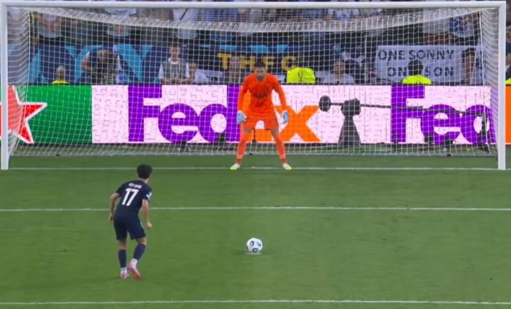 维蒂尼亚点球耗时9.79秒 散步式主罚竟慢于博尔特百米速度