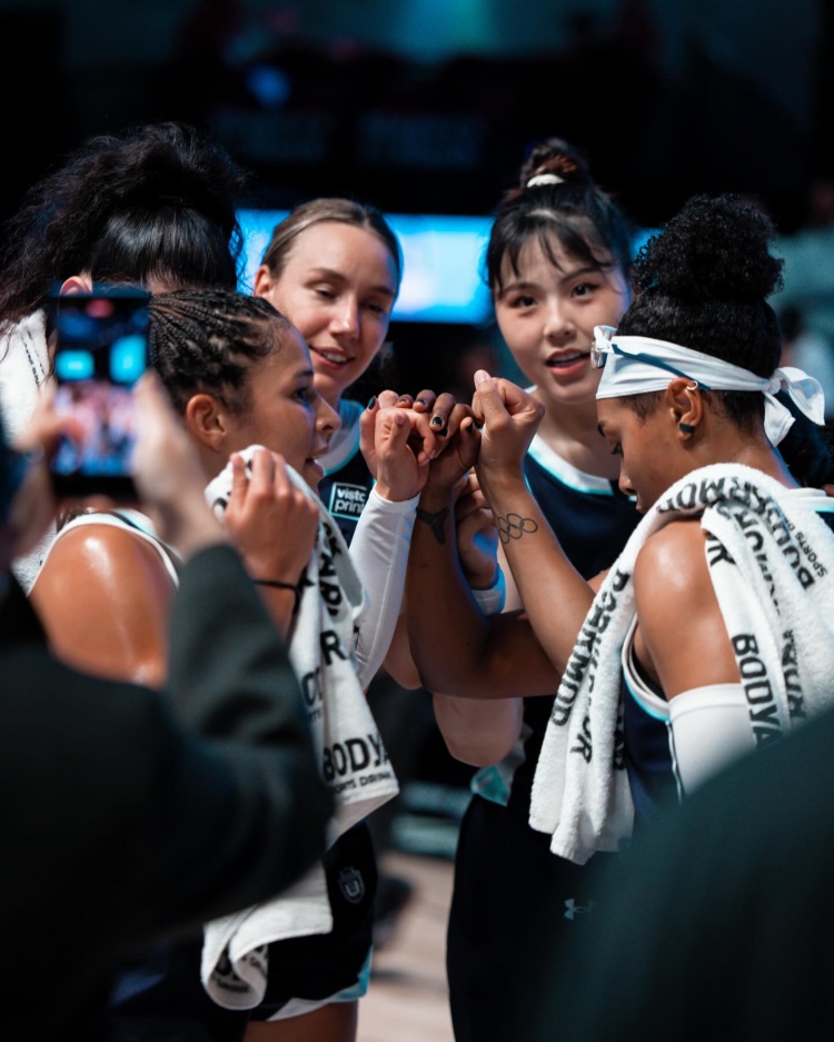 开云体育下载app-李月汝第二轮Unrivaled比赛拿下6分3板！球队末节逆转 取得两连胜