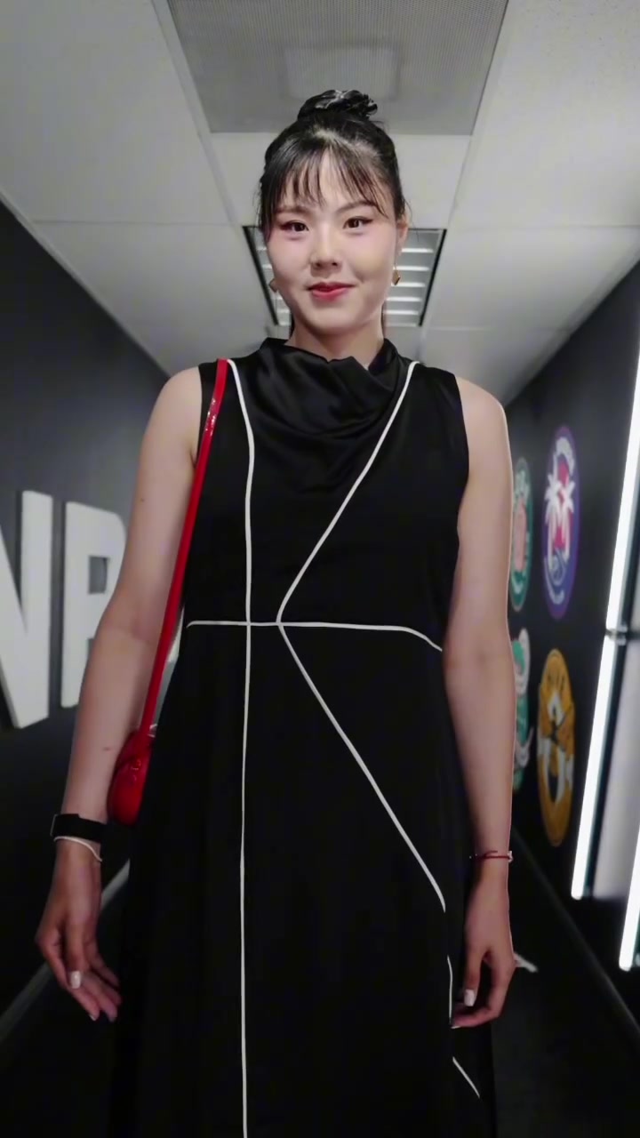 开云体育下载app-李月汝第二轮Unrivaled比赛拿下6分3板！球队末节逆转 取得两连胜