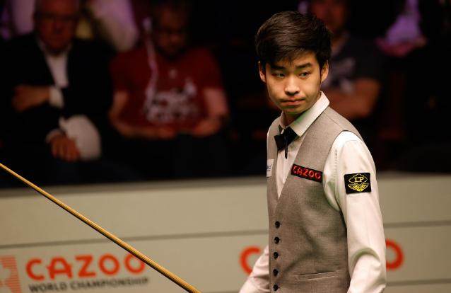 开云官网-【早报】35岁本泽马半场戴帽！15岁巴萨小将上演首秀