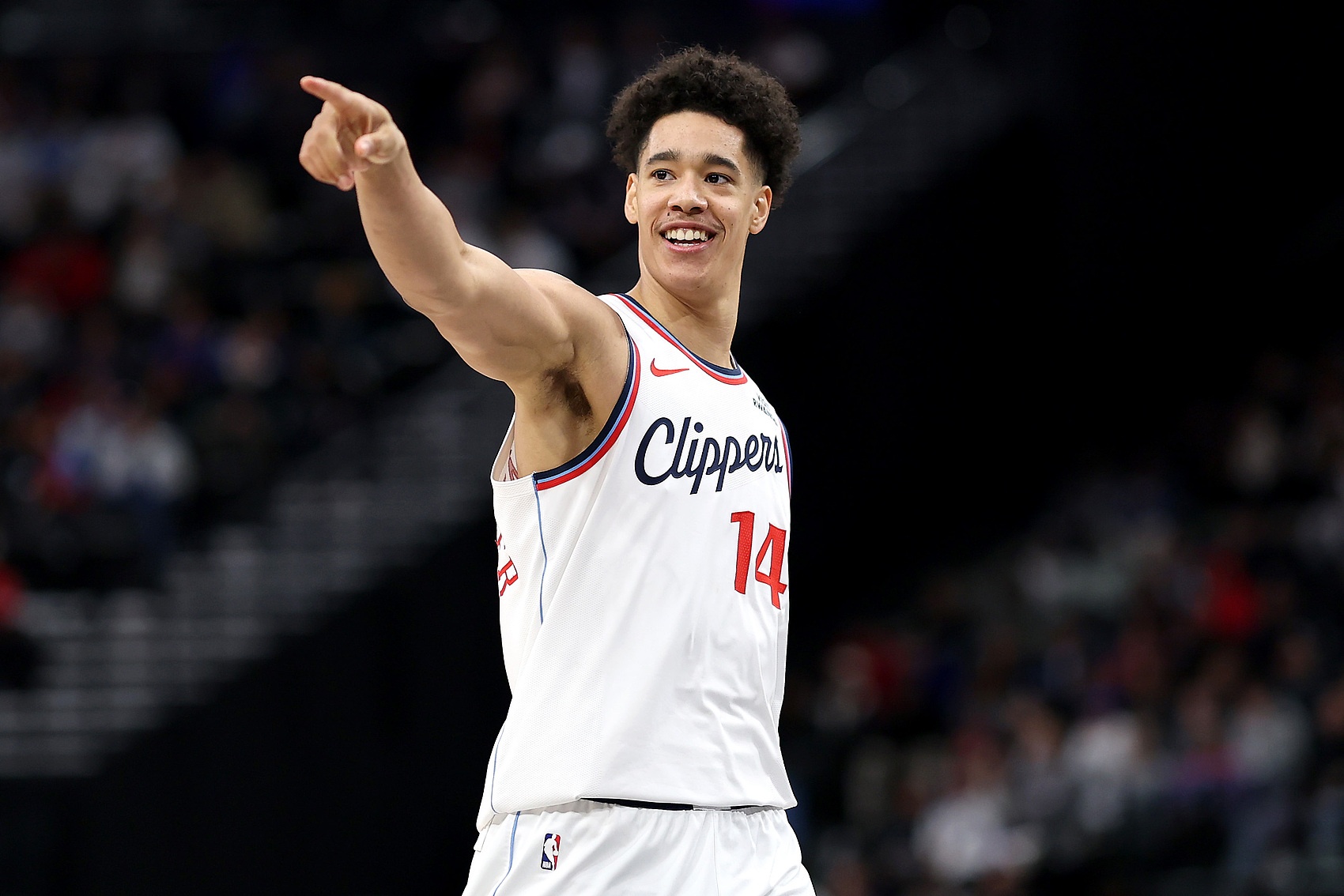 开云体育官方网站-卢：尼德豪泽的防守能改变比赛 他接下来需多投篮&amp;多参与挡拆外弹